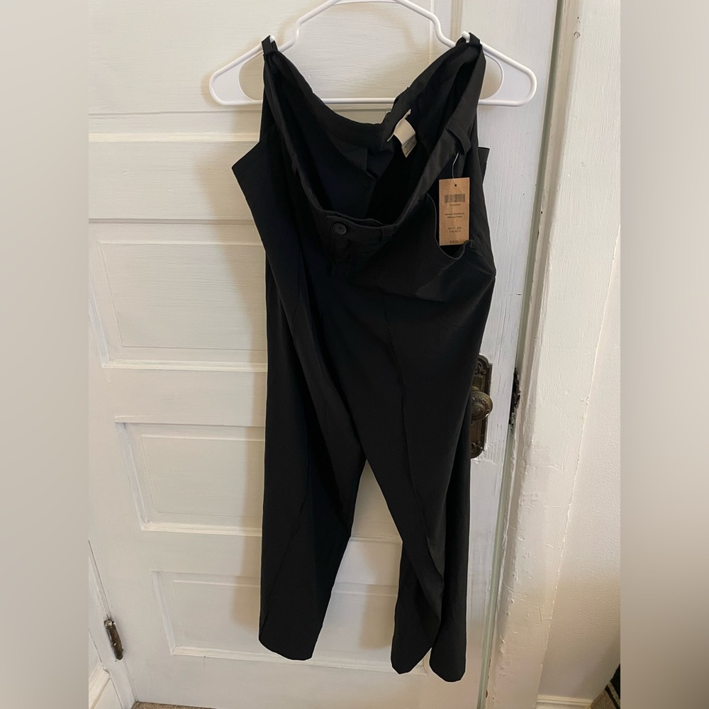 Duluth Trading Company size 16 Women’s thin no wrinkle trace pants.